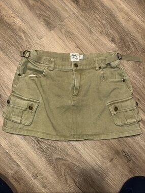 Cargo mini skirt